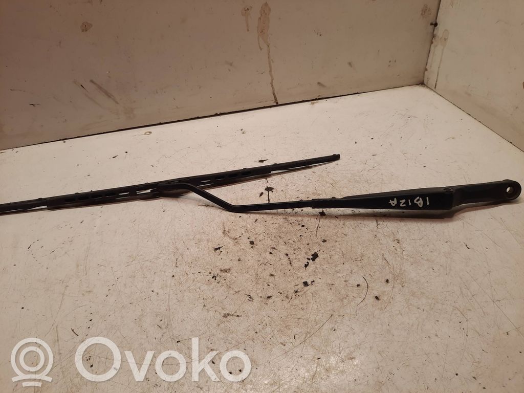 Seat Ibiza II (6k) Front wiper blade arm 