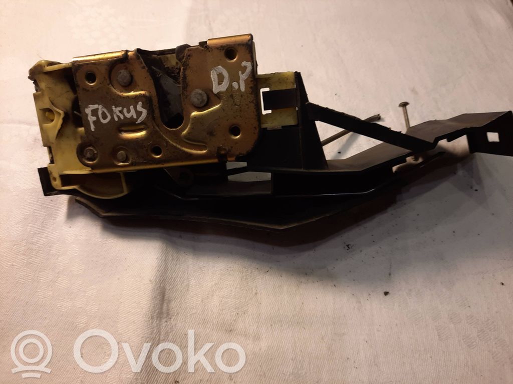 Ford Focus Front door lock 