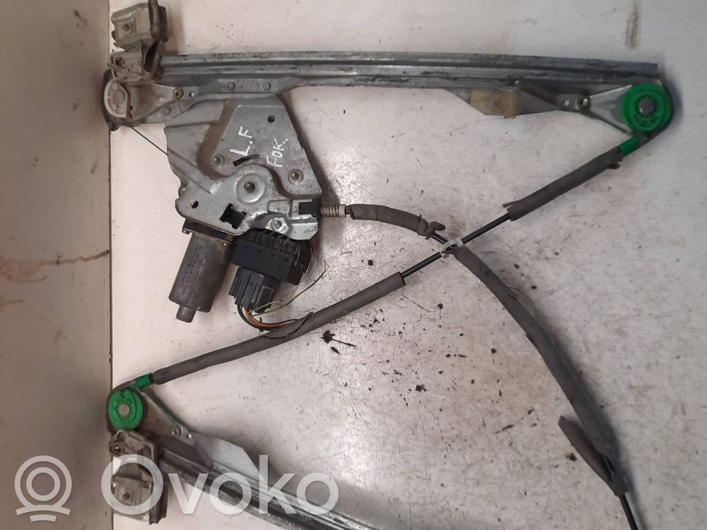 Ford Focus Regulador de puerta delantera con motor 