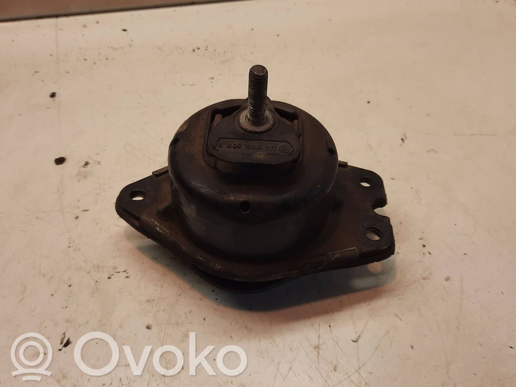 Renault Laguna II Engine mount bracket 