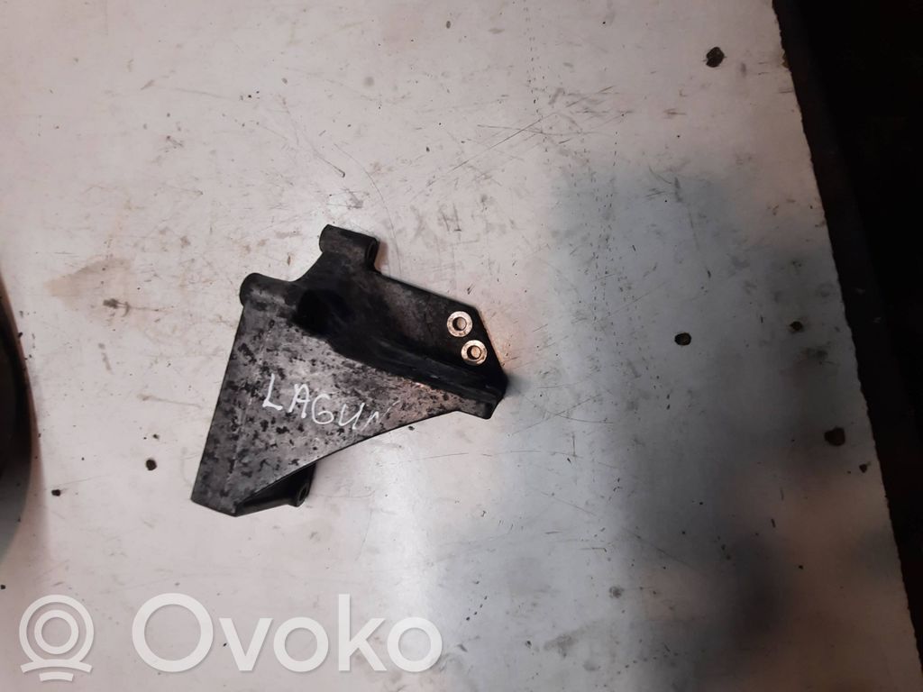 Renault Laguna II Engine mounting bracket 