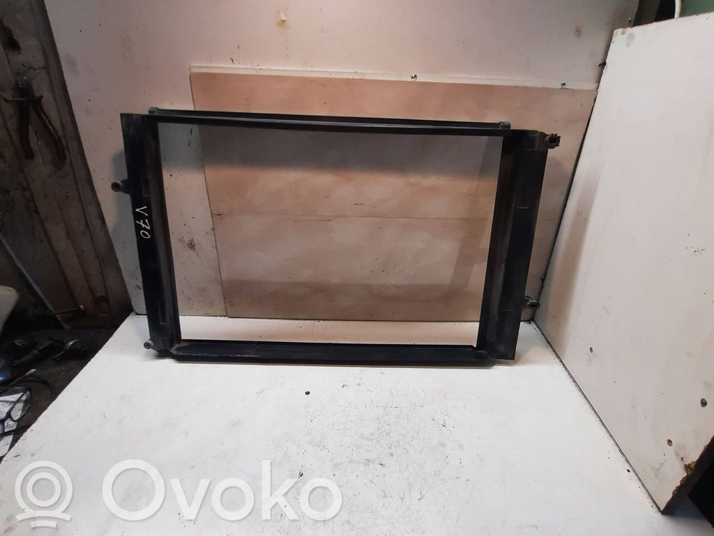 Volvo V70 Radiator trim 