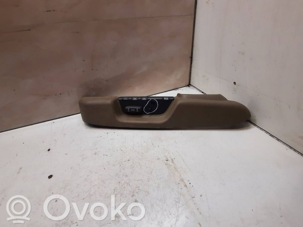 Volvo V70 Seat control switch 