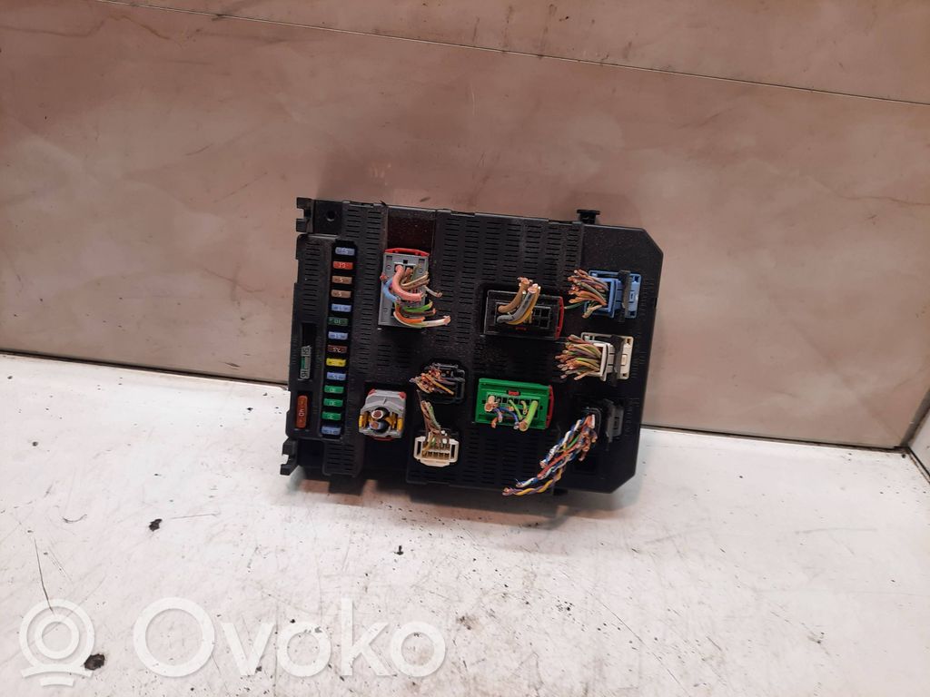 Peugeot 308 Comfort/convenience module 