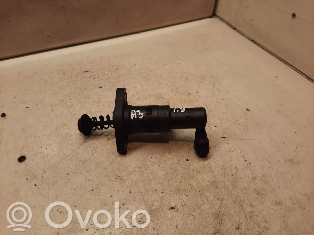Audi A3 S3 8P Kytkimen apusylinteri 