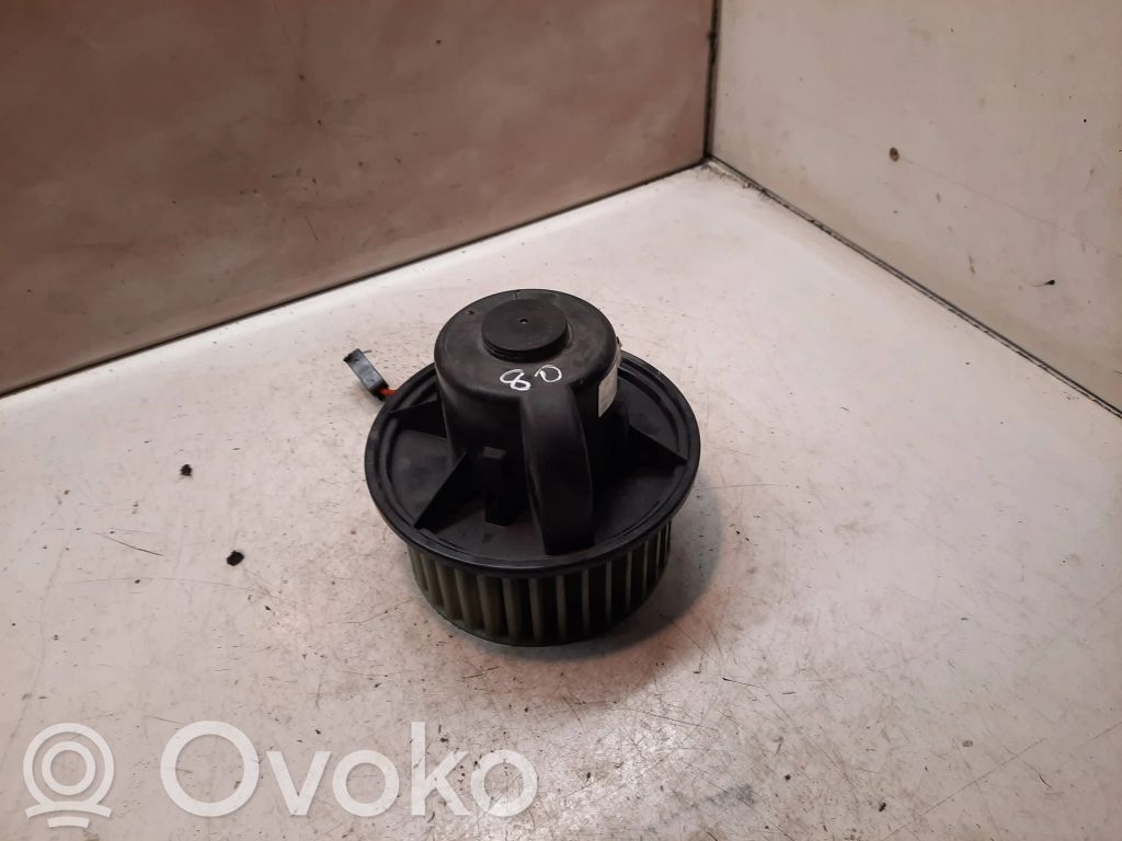 Audi 80 90 B3 Lämmittimen puhallin 
