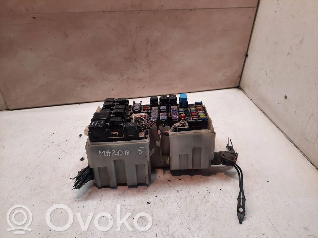 Mazda 5 Fuse box set 