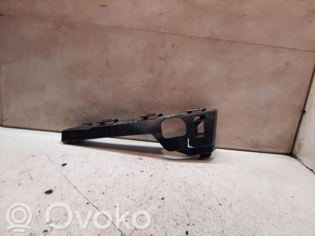 Ford Focus Front bumper mounting bracket 