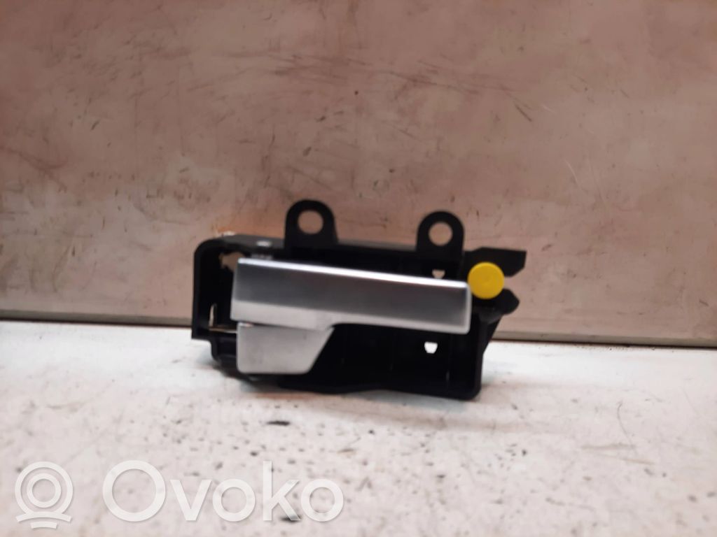 Ford Focus Front door interior handle 