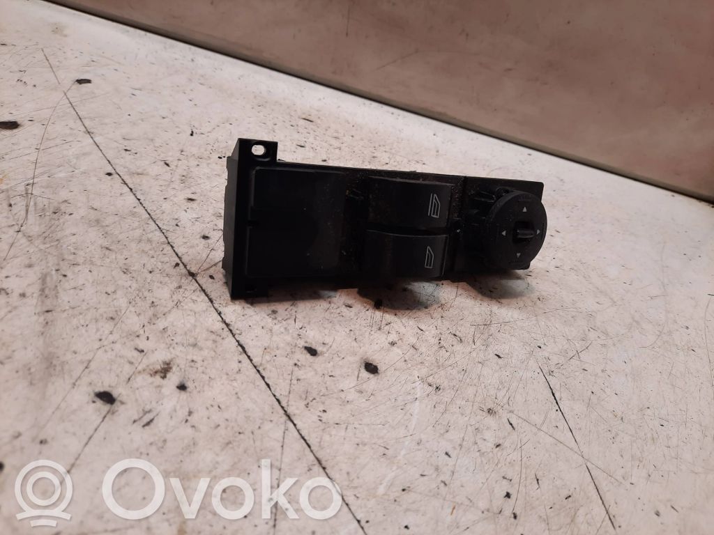 Ford Focus C-MAX Electric window control switch 