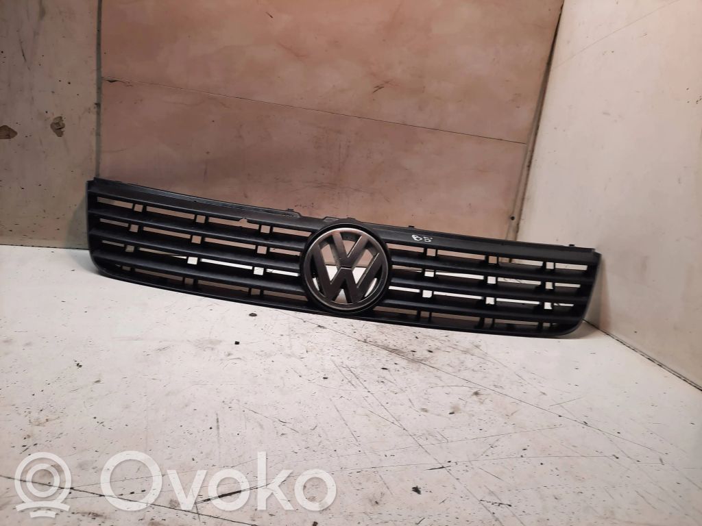 Volkswagen PASSAT B5 Atrapa chłodnicy / Grill 