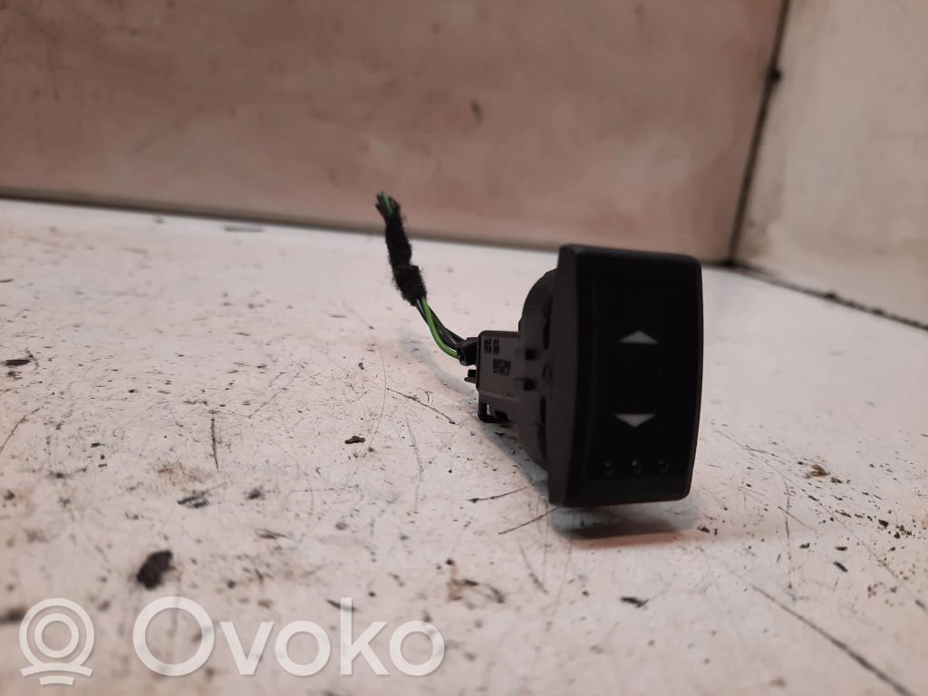 Ford Mondeo Mk III Electric window control switch 