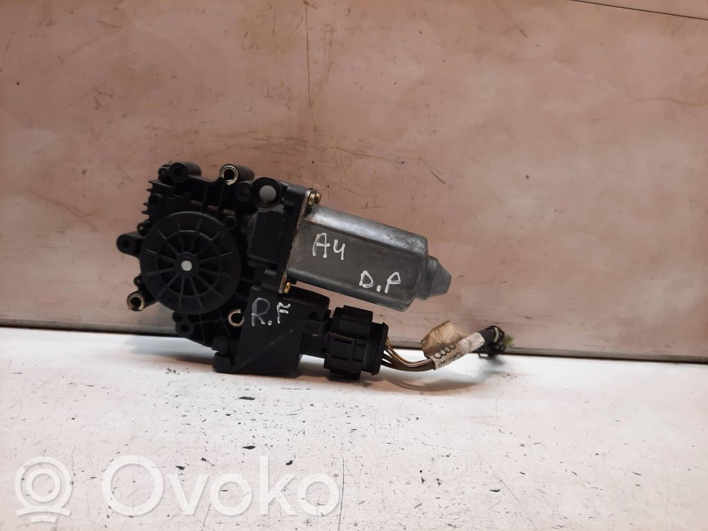 Audi A4 S4 B5 8D Motor del regulador de la ventanilla de la puerta delantera 