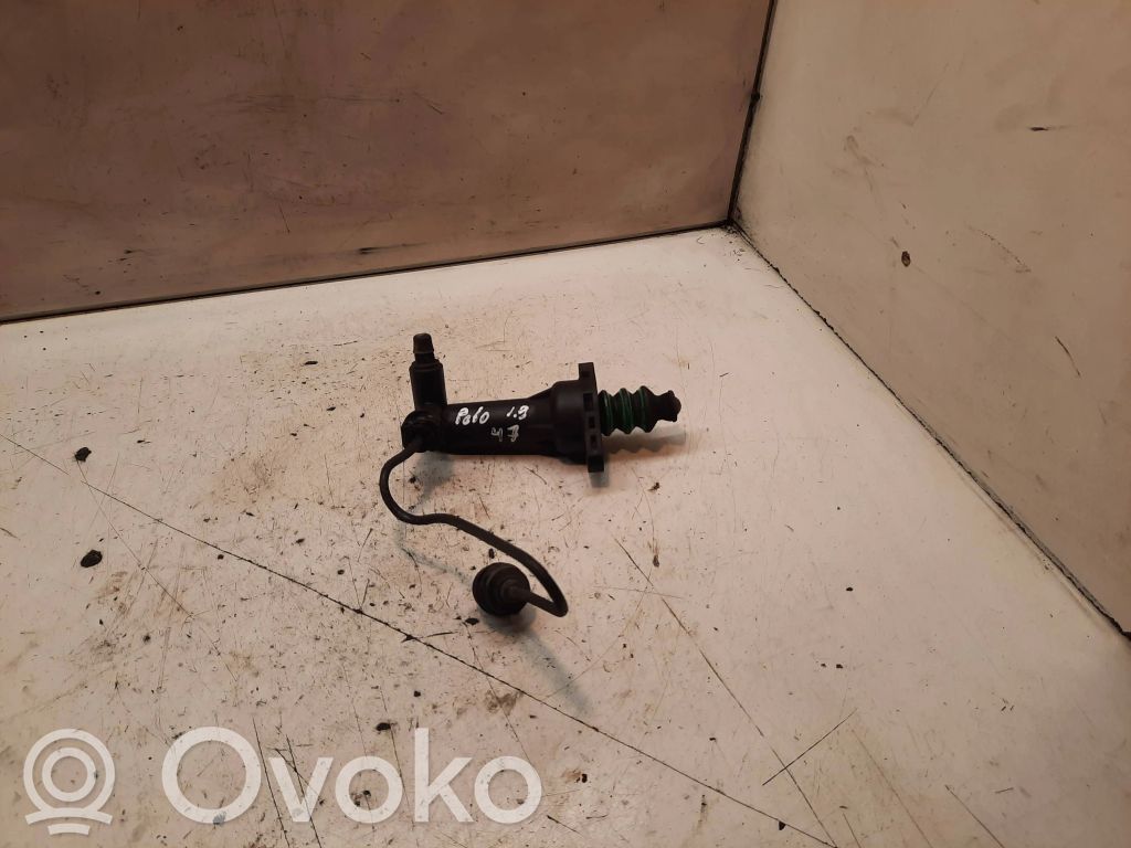 Volkswagen Polo Siłownik sprzęgła / Wysprzęglik 