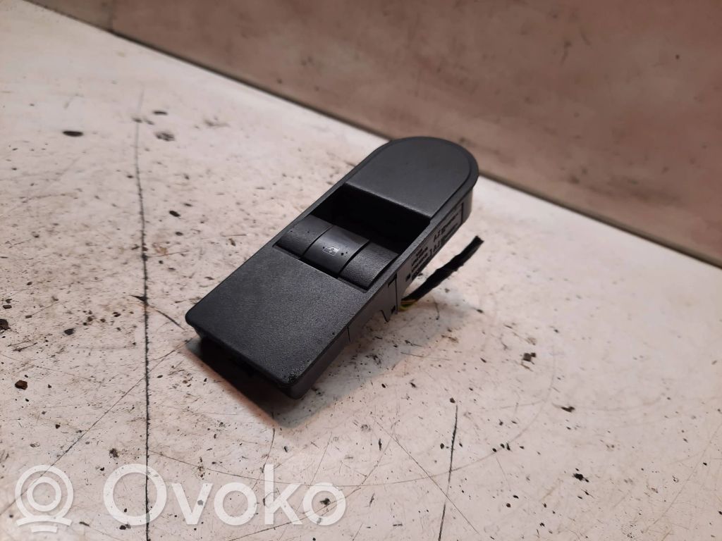 Opel Astra H Electric window control switch 
