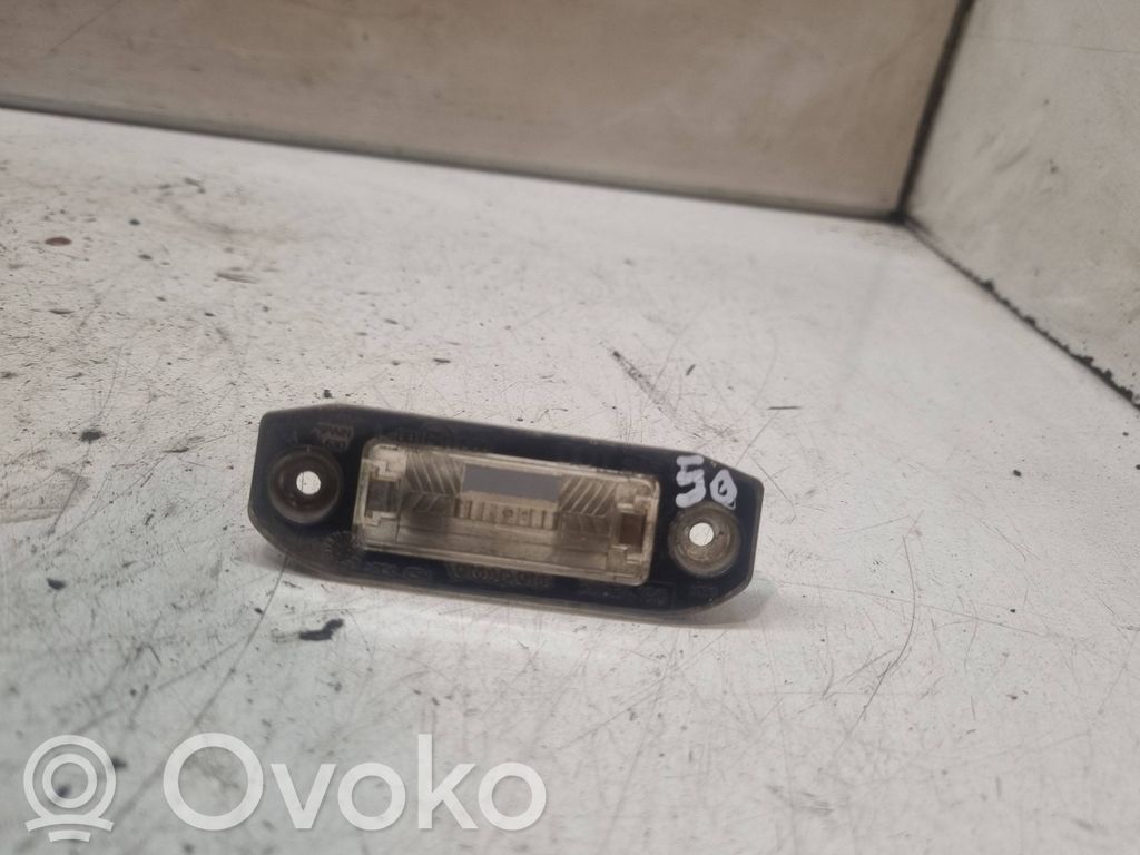Volvo V50 Numerio apšvietimas 