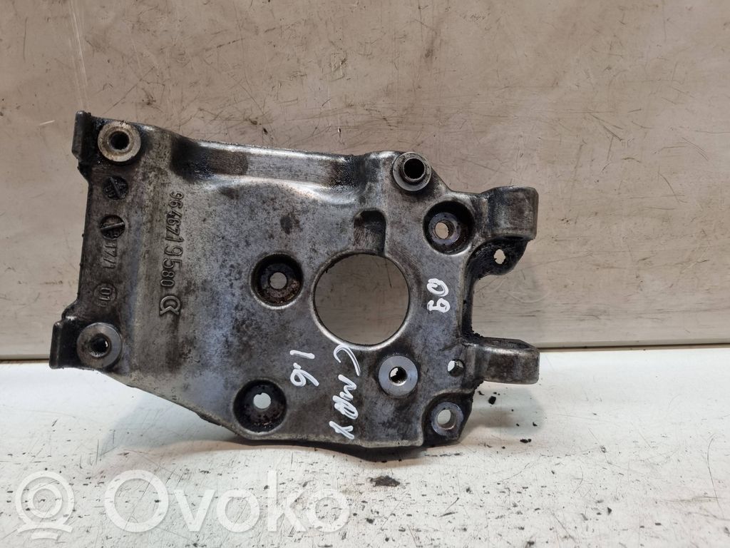 Ford Focus C-MAX A/C compressor mount bracket 