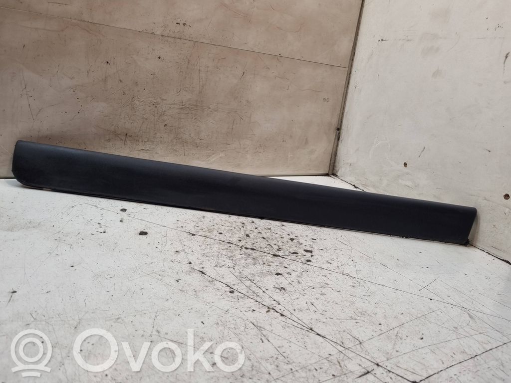 Volvo V70 Mască ușă spate (turnată) 