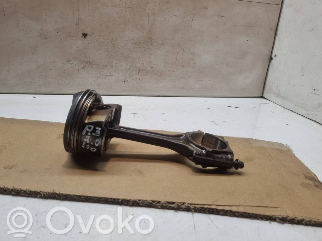 Audi A3 S3 8P Stūmoklis su švaistikliu 