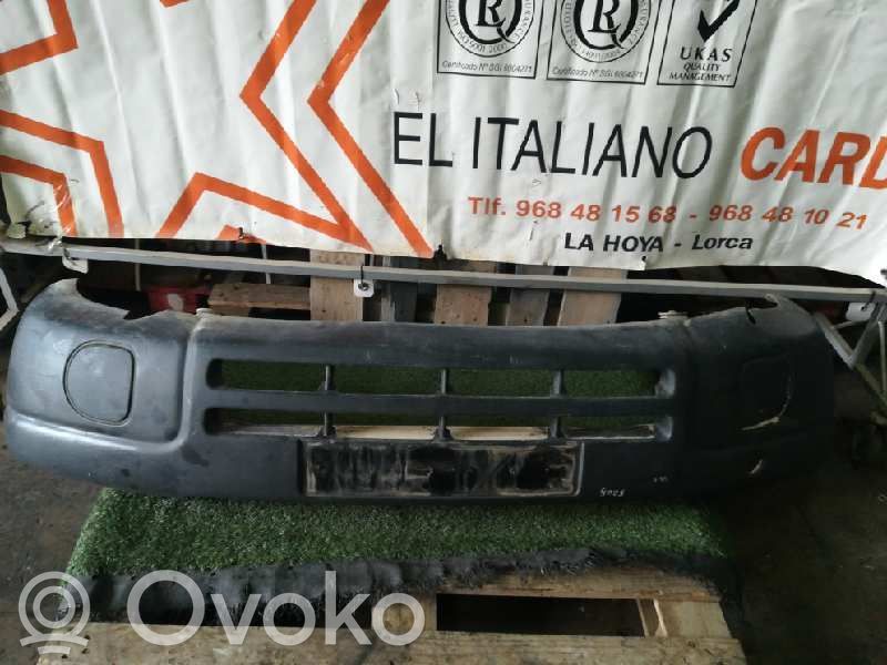 Priekinis bamperis   5205