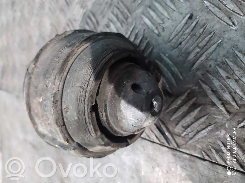 Volvo S60 Engine mount bracket 