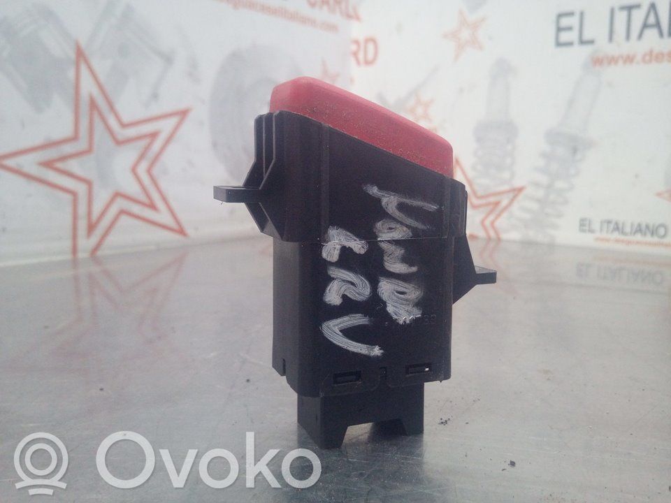 Honda CR-V Hazard light switch 