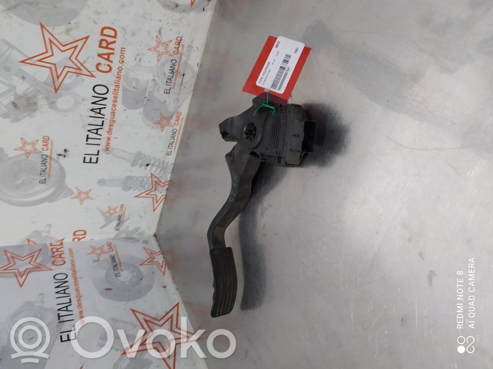Accelerator throttle pedal   9671433780