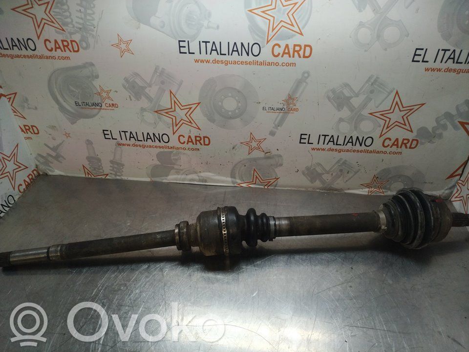 Eje de transmisión delantero   8418