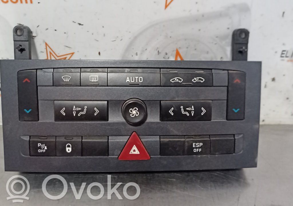 Peugeot 407 Oro kondicionieriaus/ klimato/ pečiuko valdymo blokas (salone) 