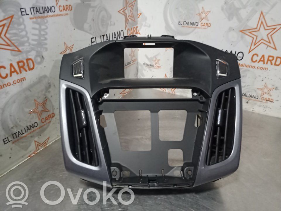Ford Focus Radiatoriaus oro nukreipėjas (-ai) 