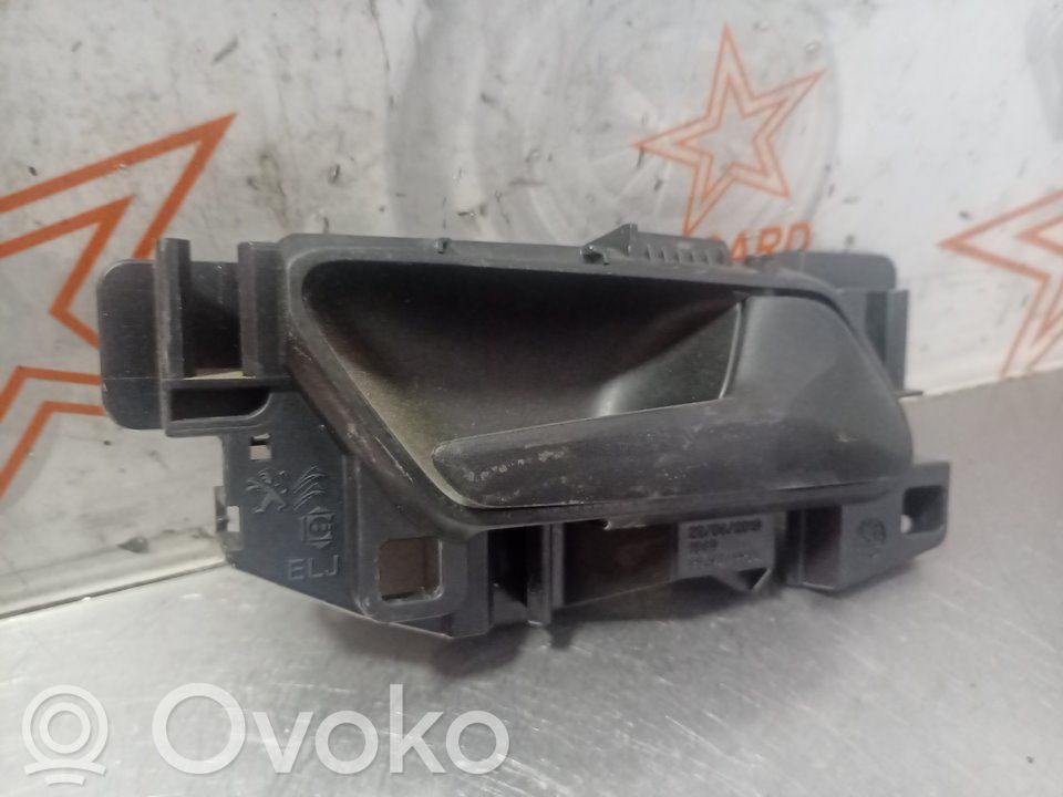 Citroen Berlingo Front door interior handle 