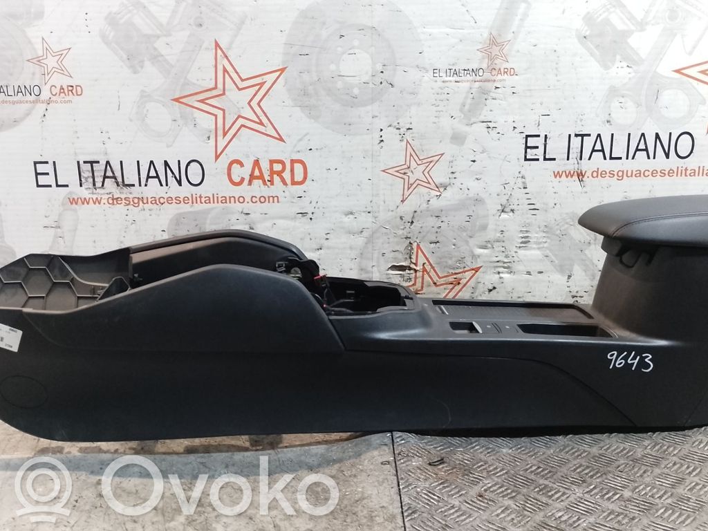 Ford Focus Armrest 