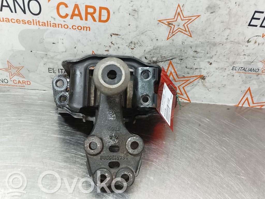 Citroen C6 Engine mount bracket 