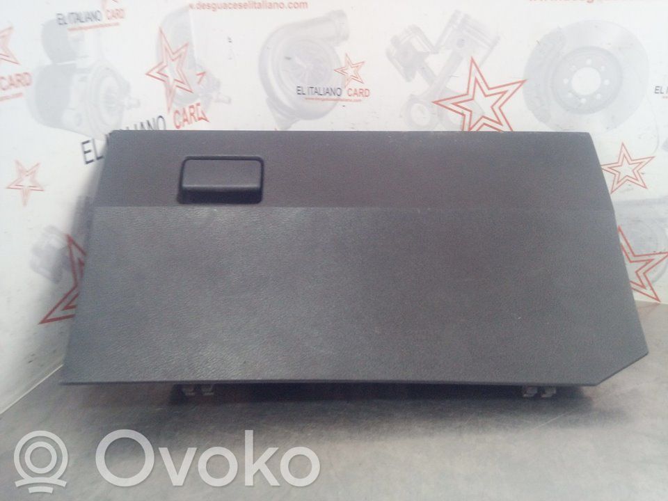 Glove box   8058