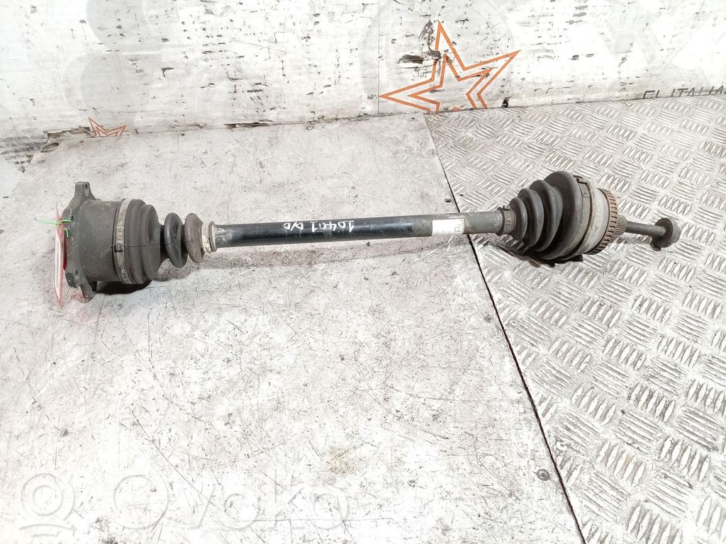 Eje de transmisión delantero   8D0407272AH
