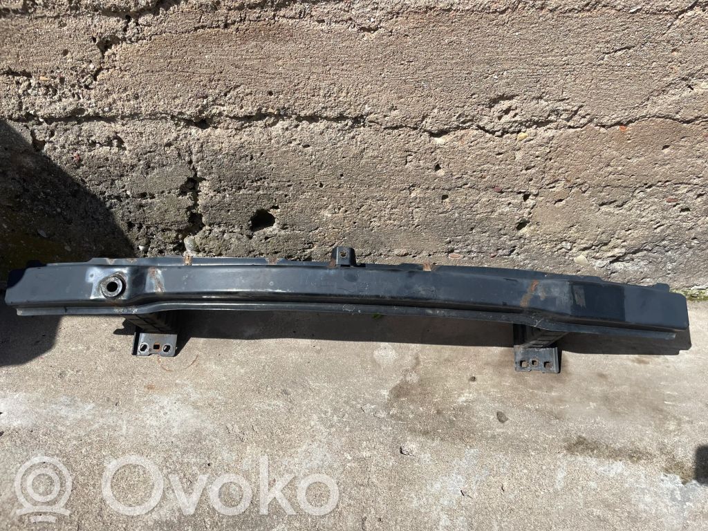 BMW 3 E90 E91 Priekšpusē bampera sija / balka 