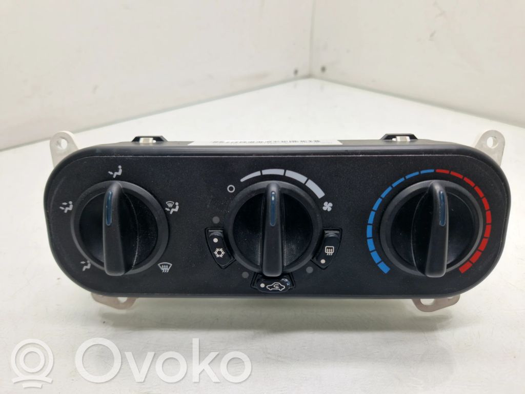 Jeep Compass Climate control unit 