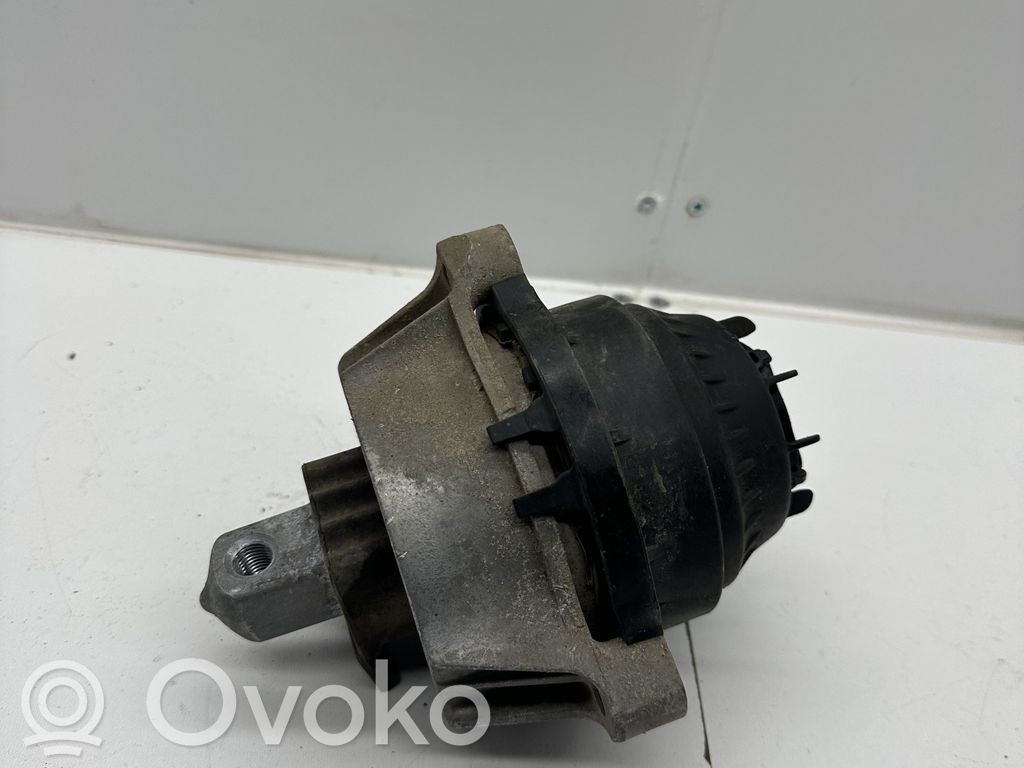 BMW X5 G05 Engine mount bracket 