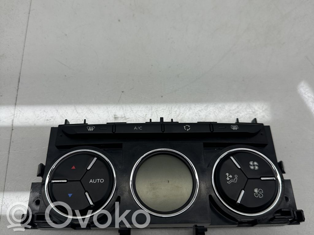 Citroen DS3 Climate control unit 