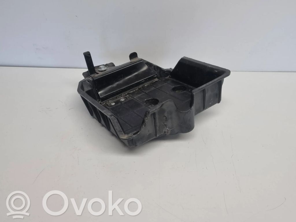 Toyota C-HR I Battery tray 