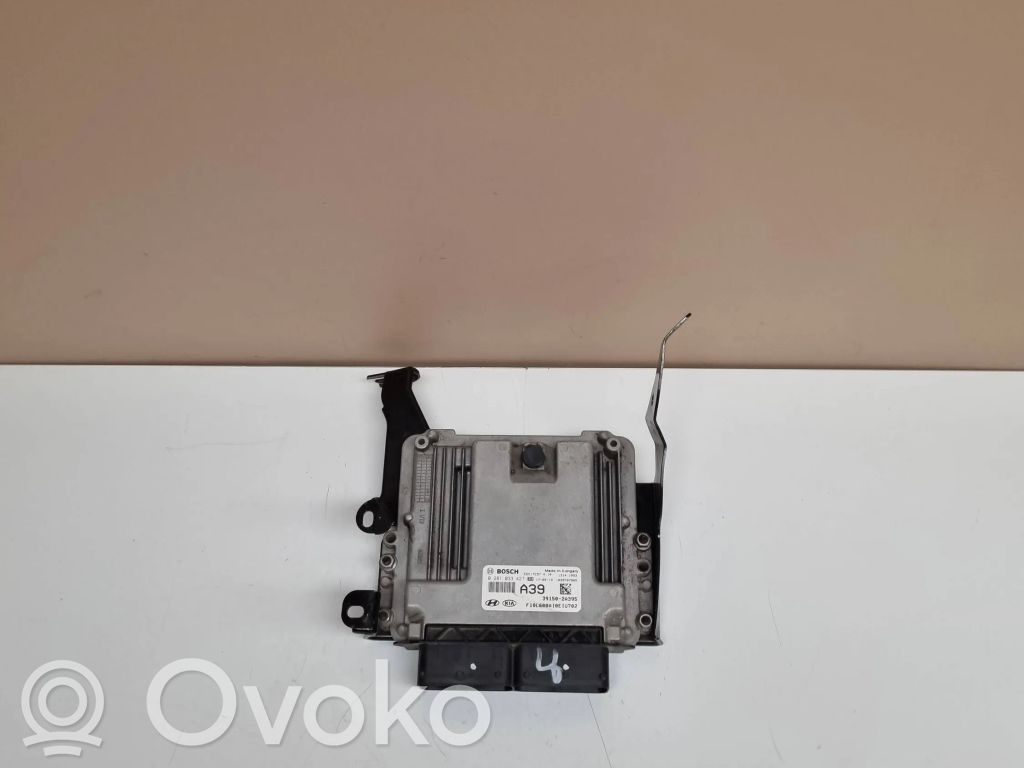 KIA Sportage Engine control unit/module 