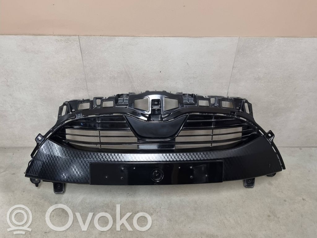 Toyota Yaris XP210 Maskownica / Grill / Atrapa górna chłodnicy 