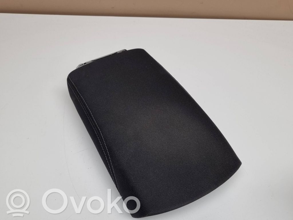 Nissan Qashqai Armrest 