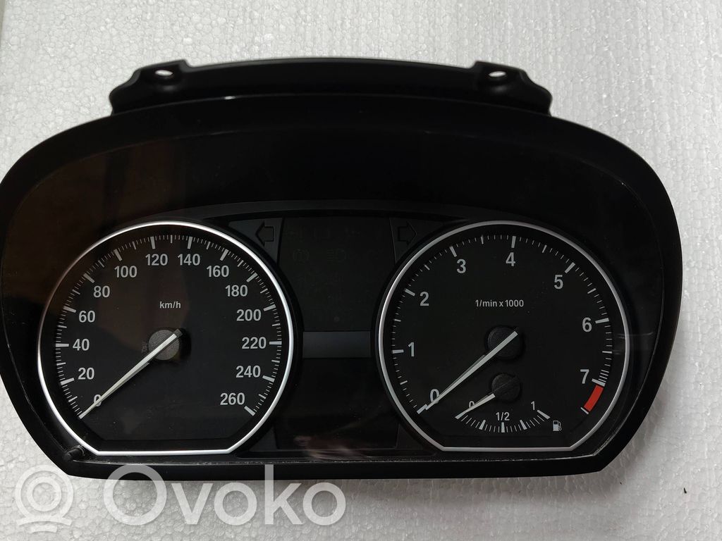 BMW 1 E81 E87 Nopeusmittari (mittaristo) 