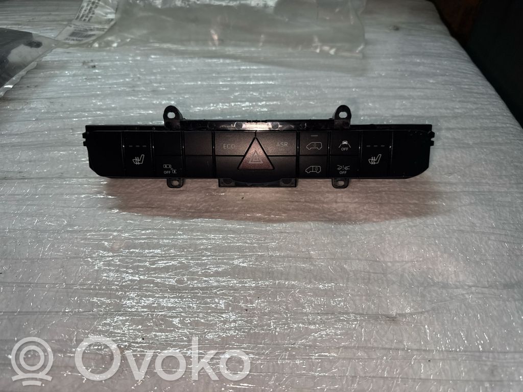 Mercedes-Benz Sprinter W906 Przycisk świateł awaryjnych 