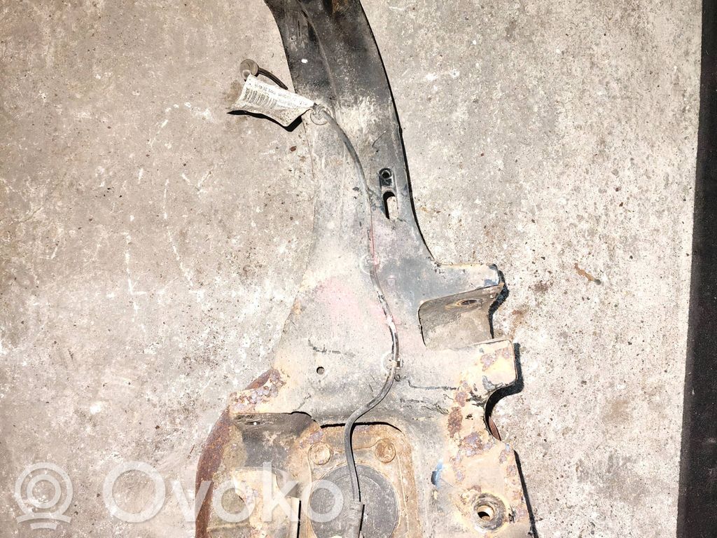 Volvo V40 Cubo de rueda trasera 