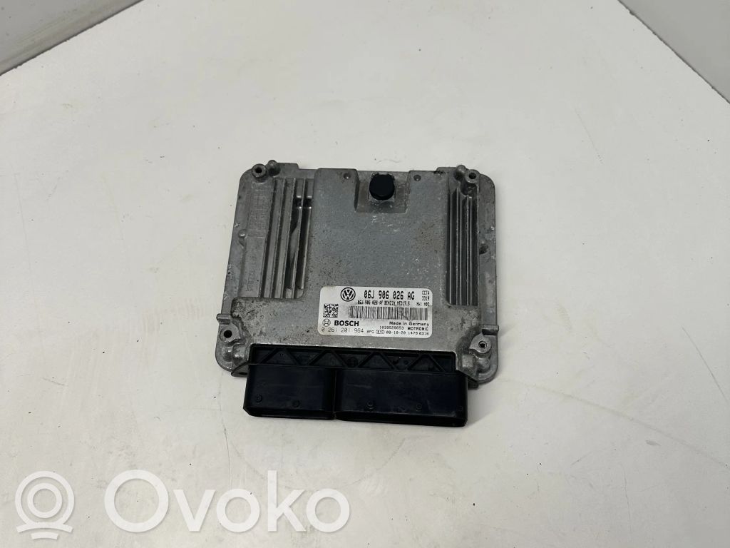 Volkswagen PASSAT B6 Engine control unit/module 