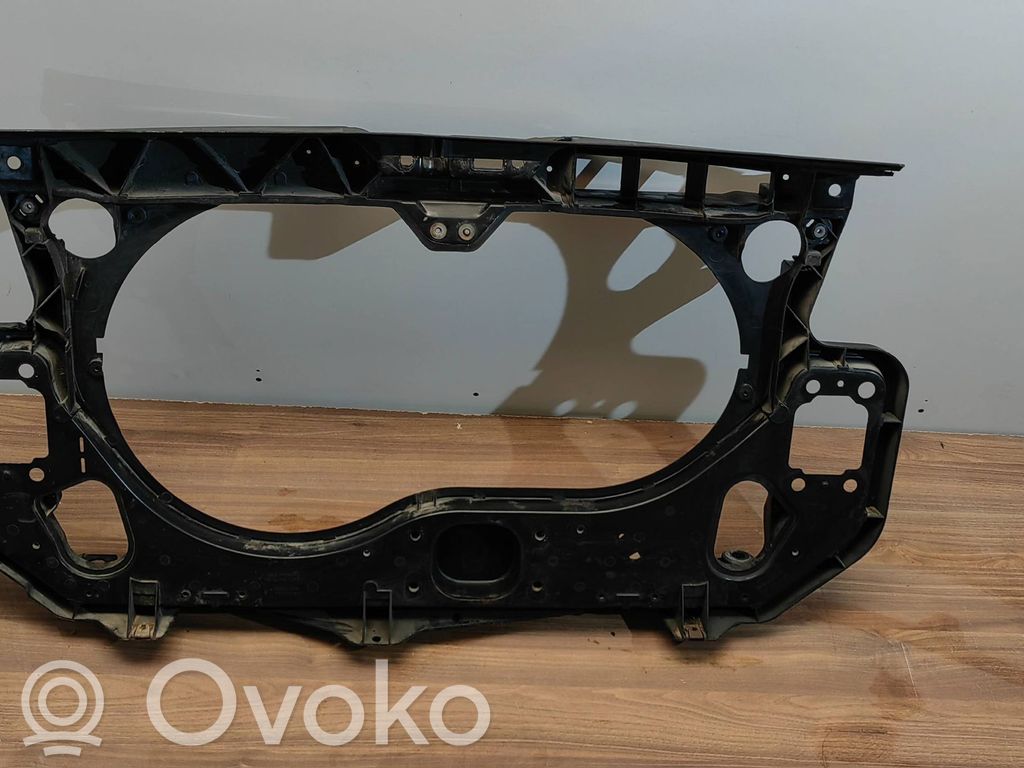 Audi A6 S6 C6 4F Radiatorių panelė 