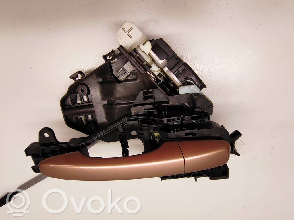 Volvo V40 Priekinė durų spyna 