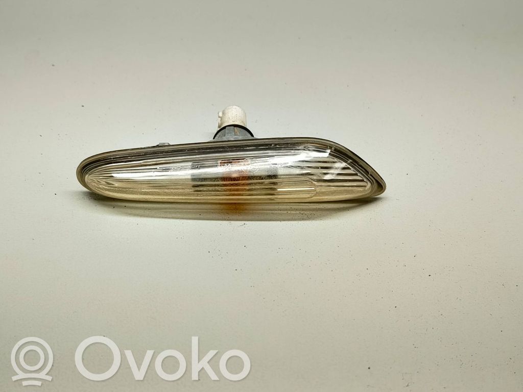 BMW 5 E60 E61 Front fender indicator light 